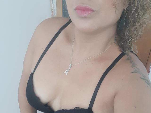 SolmaryHot - פורנו בשידור חי ומצלמת סקס - 11610776