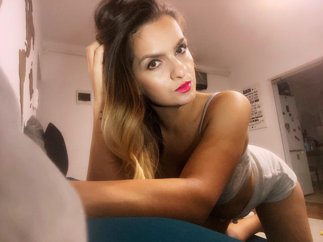 ReveMignoneX - Live porno og sexkamera - 17820810
