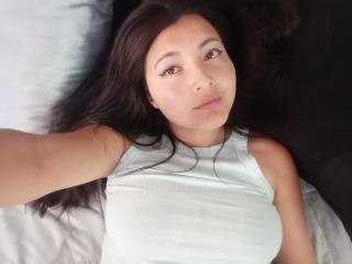 Shanaya - Live porn & sex cam - 18452358