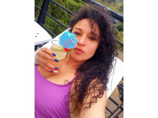 CarlaMuille - Live sex cam - 22748077