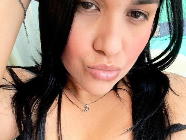 VivianaThomson - Live sex cam - 23669741