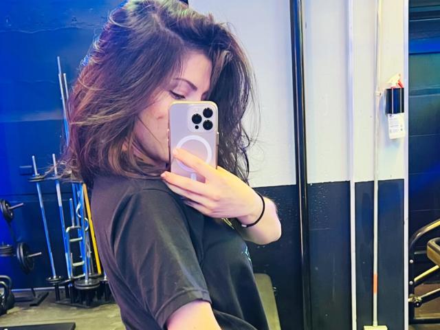Liliysweet - Élő pornó és szexkamera - 23700309