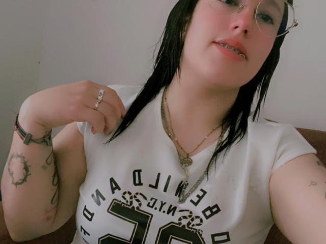 NatalieHarris - Live Sex Cam - 23838705
