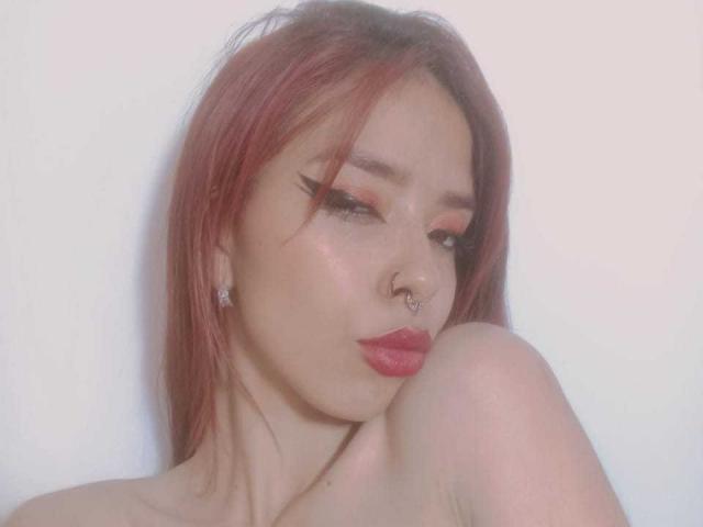 AteneaGrey - Live sex cam - 25877617