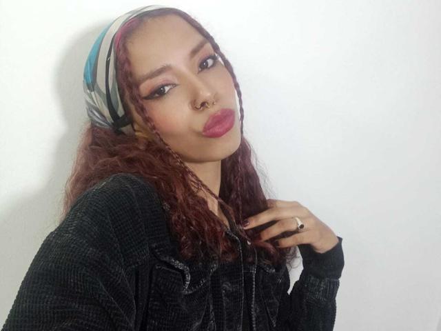 AteneaGrey - Live sexe cam - 25877781