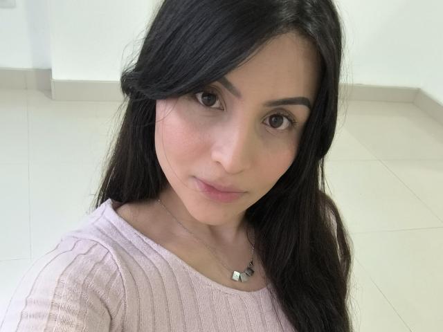 SaraWestt - Live sex cam - 26403449
