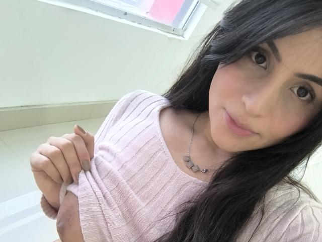 SaraWestt - Live sex cam - 26403457