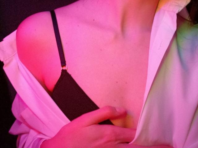 WollyMolly - Live sex cam - 28539137