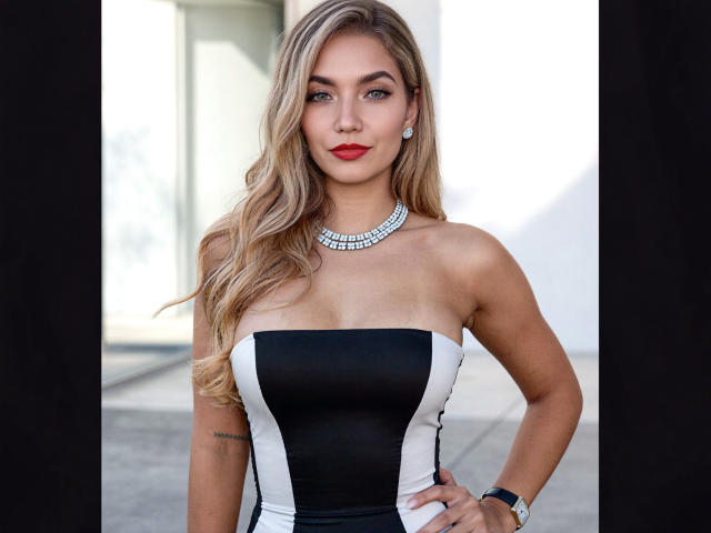 SofieWhite - Live porn &amp; sex cam - 30527726