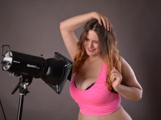 AlexandraMay - Camera khiêu dâm &amp; quyến rũ trực tiếp - 4625424