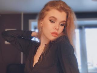 AngeliicBeauty - Live Sex Cam - 8112320