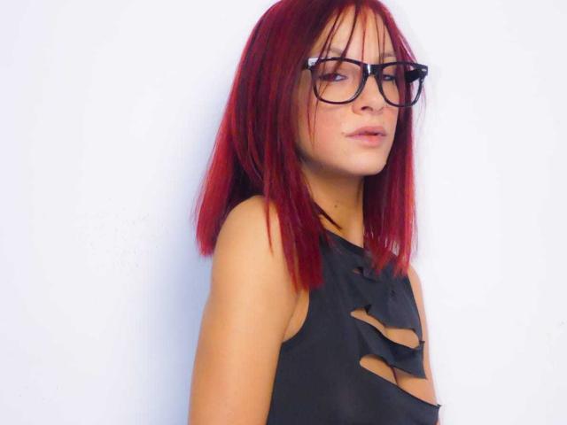 CassandraMichelli - Live Sex Cam - 8543632