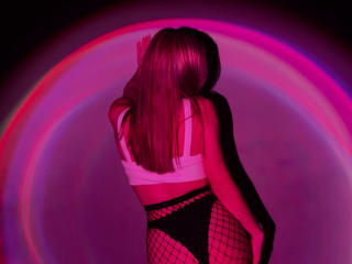 Фото секси-профайла модели BalletSwan, веб-камера которой снимает очень горячие шоу в режиме реального времени!