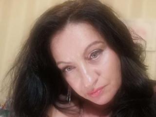 Foto del profilo sexy della modella Emerald, per uno show live webcam molto piccante!