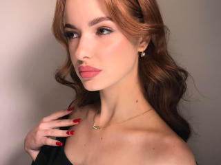 Foto de perfil sexy da modelo Amnezya, para um live show muito quente!