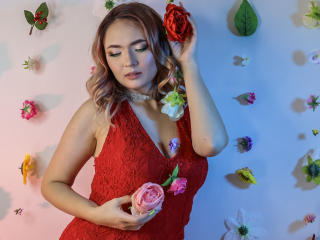 Sexy Profilfoto des Models SallyVerda, für eine sehr heiße Liveshow per Webcam!